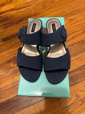 Array Key West Navy Synthetic Block Heel Slide Sandals Size 6M